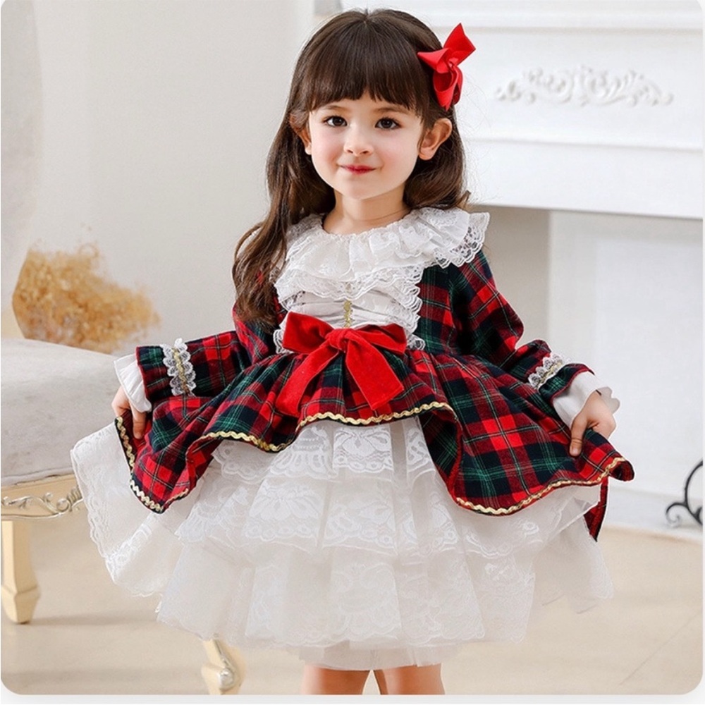 Holiday dress for girls. Handmade wore once for a holiday show